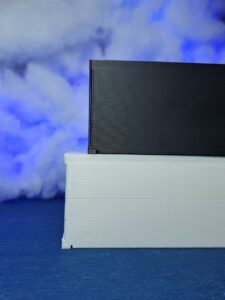 بلند شدن گوشه محصول تولید شده با bed شیشه ای و مقایسه آن با گوشه محصول تولید شده با Textured PEI
